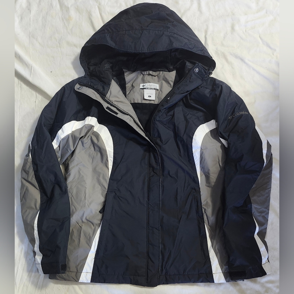 Columbia Women's Black and White Ski Jacket